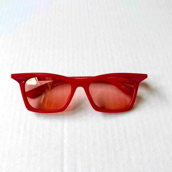 Balenciaga Bold Red Sunglasses - Picture 1 of 6